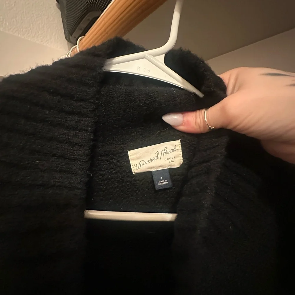Universal Thread Black Ribbed Sweater - Picture 2 of 2